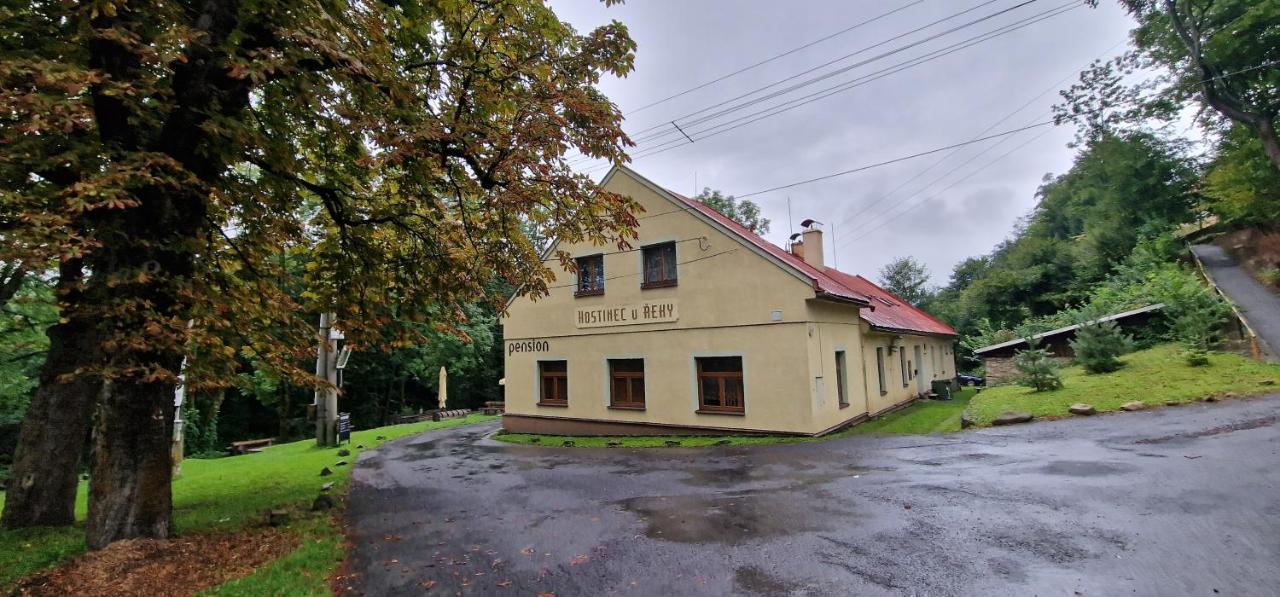 Hostinec U Reky Hotel Ostravice Exterior foto