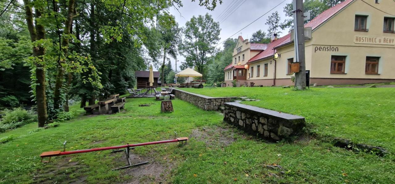 Hostinec U Reky Hotel Ostravice Exterior foto